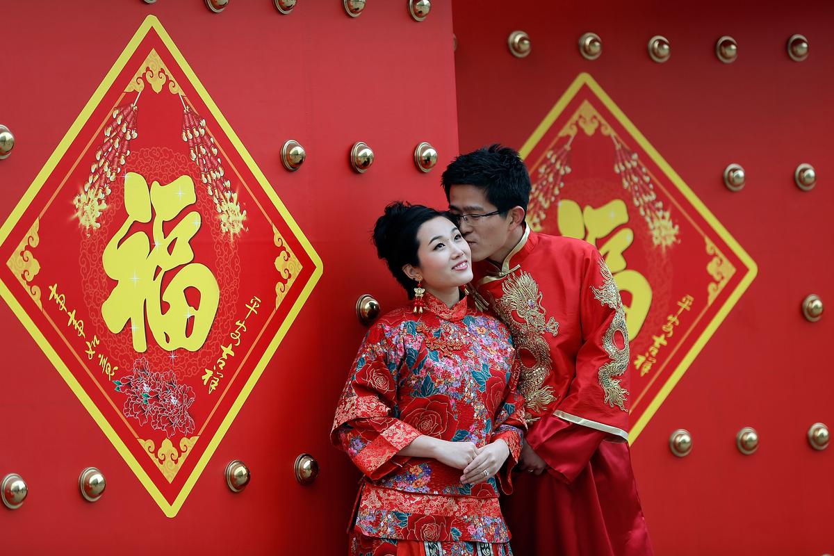 ‘Flash Marriage’ Scams Spread in China as Falling Birth, Marriage Rates Fuel Desperation