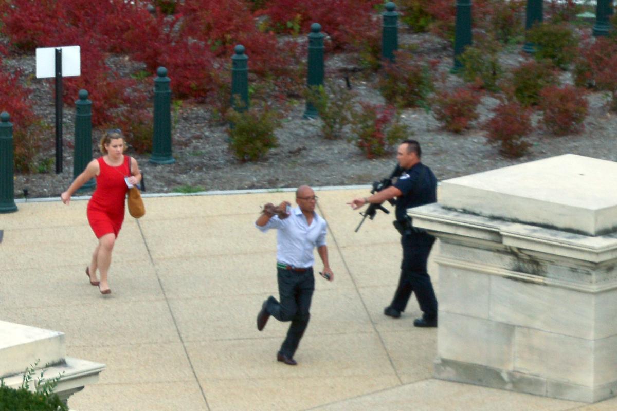 False Flag: Alex Jones Claims That Gunshots and Car Chase at US Capitol Possibly Staged