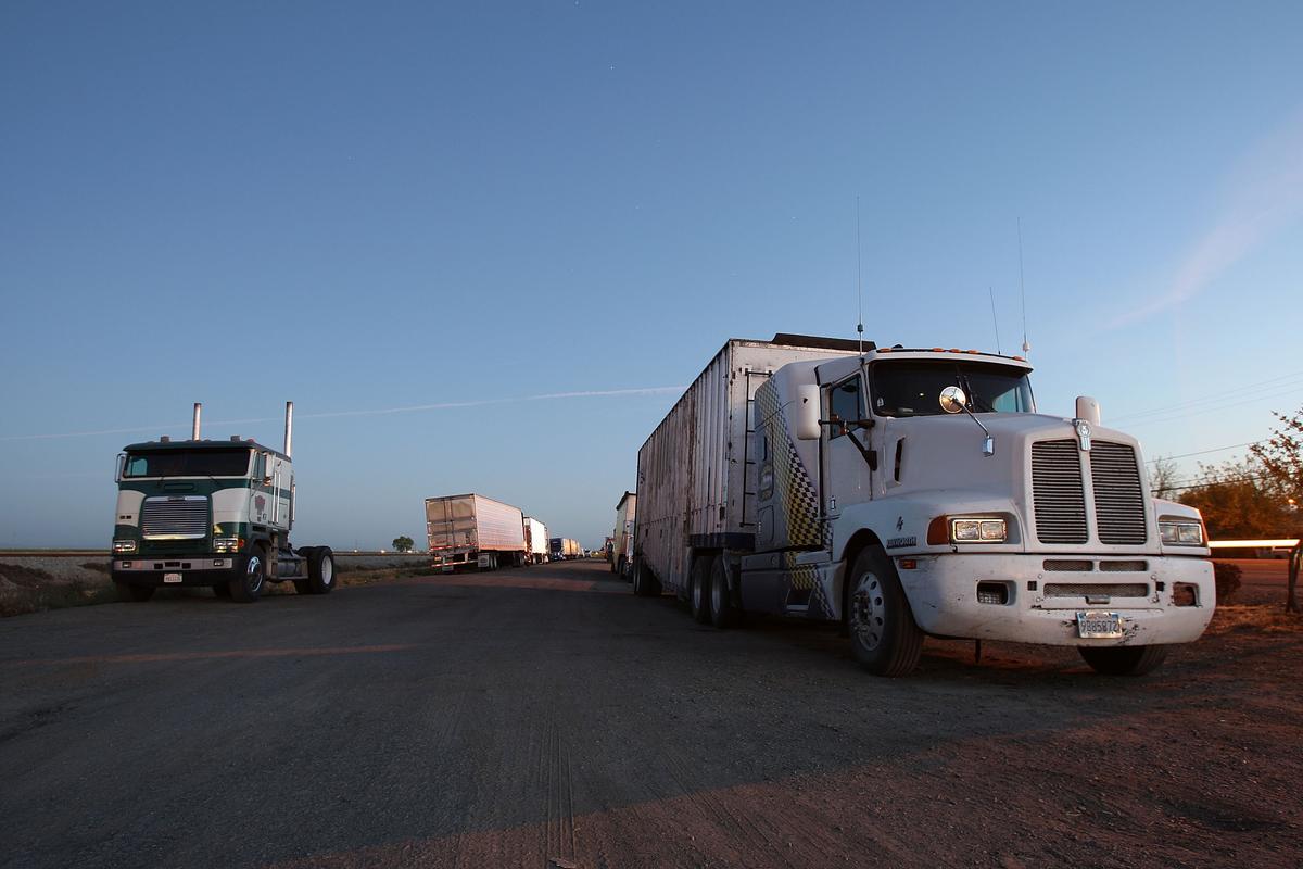 Truckers for the Constitution Plan Oct. 11-13 Event: Clog Beltway, Arrest Congress