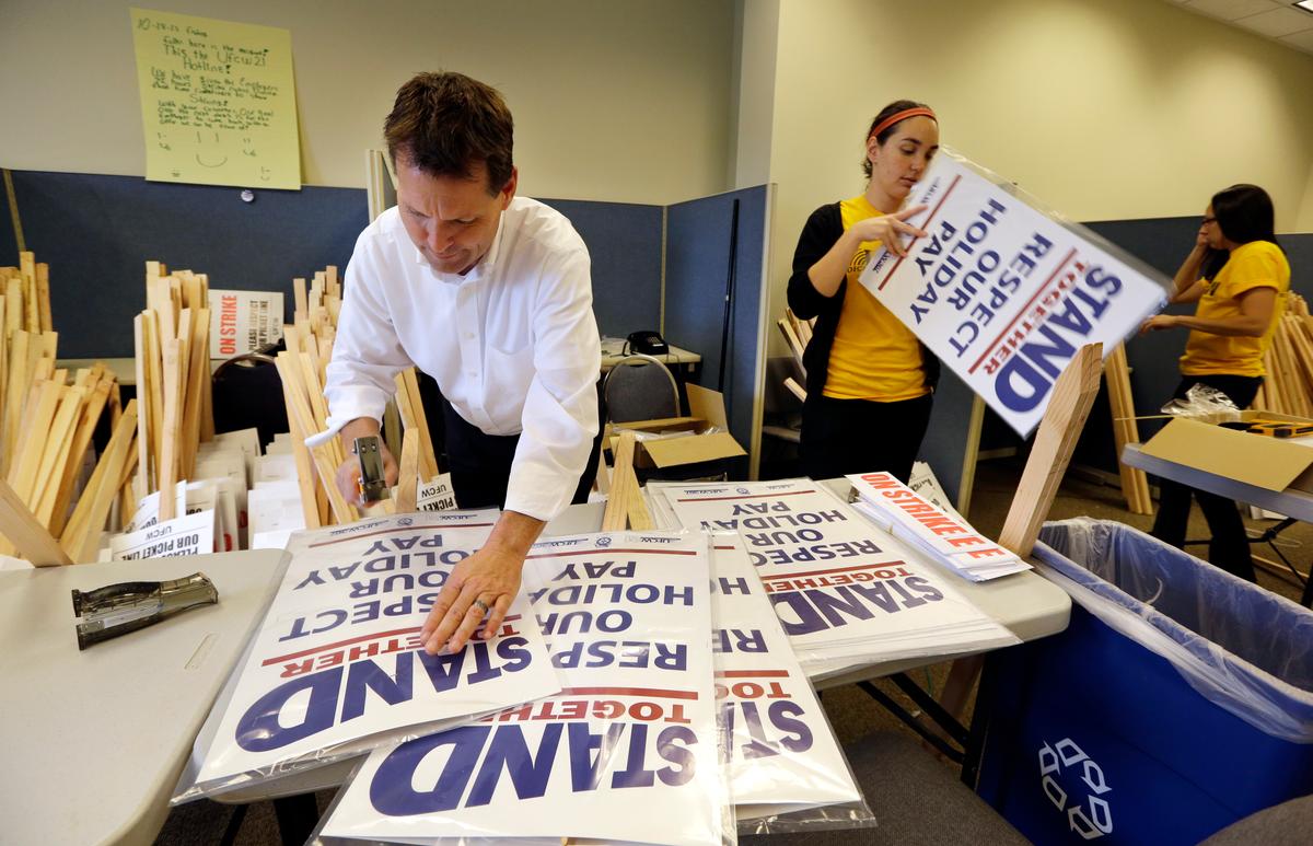 Grocery Strike 2013 Seattle: Strike Averted as Tentative Agreement Made