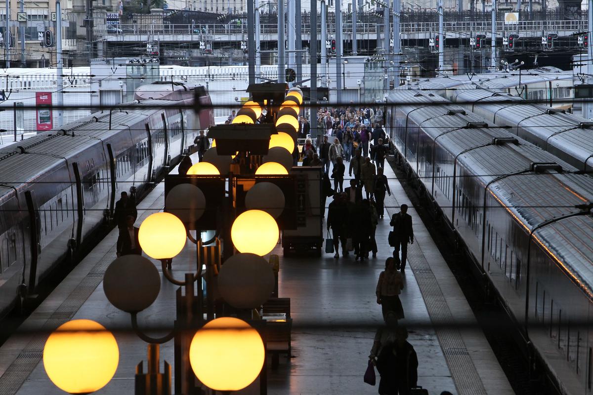 Our World in 7 Headlines: Oct. 19