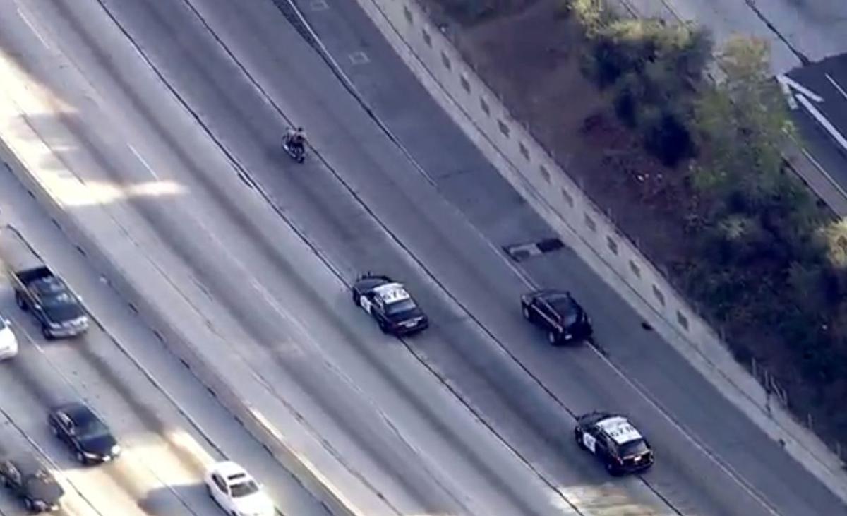 Motorcycle Chase: Police Pursue Suspect in Los Angeles on 101 Freeway