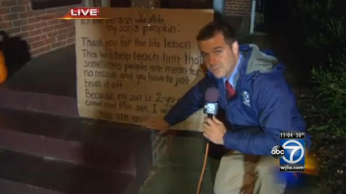 Sign to Pumpkin Thief: Woman Posts Sign to Thief Who Stole Child’s Pumpkin