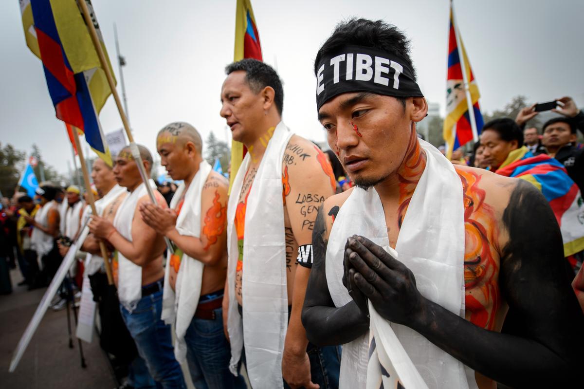 Chinese Citizens Join Call for Excluding China From UN Rights Council