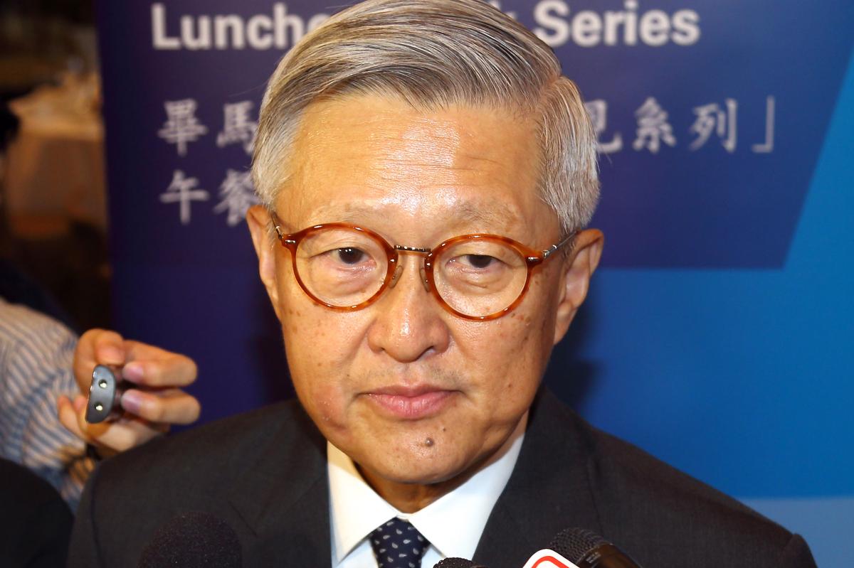 Former Hong Kong Chief Justice: Beijing Should Not Review Court Rulings