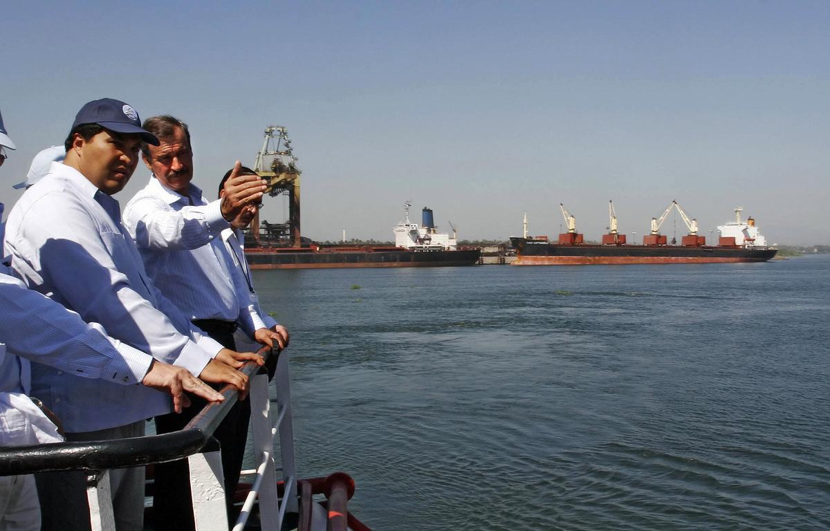 Mexican Troops: Port of Lazaro Cardenas Now Controlled by Mexican Troops