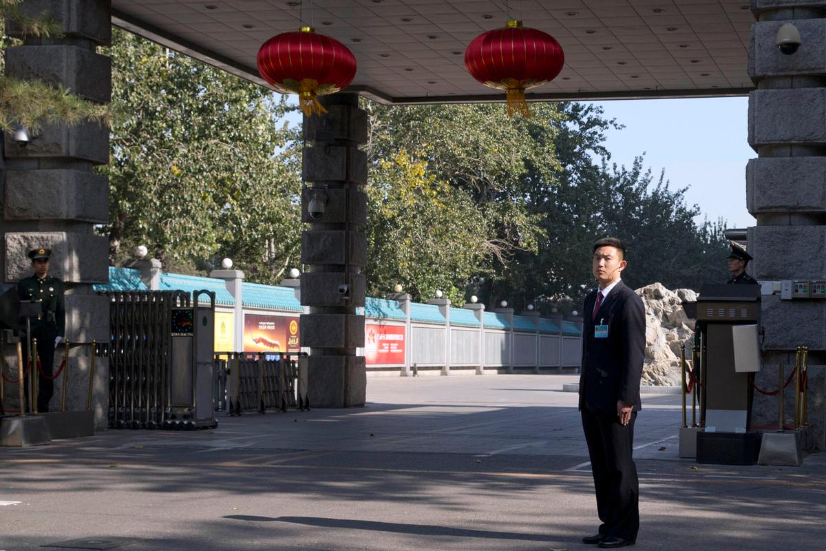 At Plenum in China, Primacy of Party Bedevils Reform Efforts