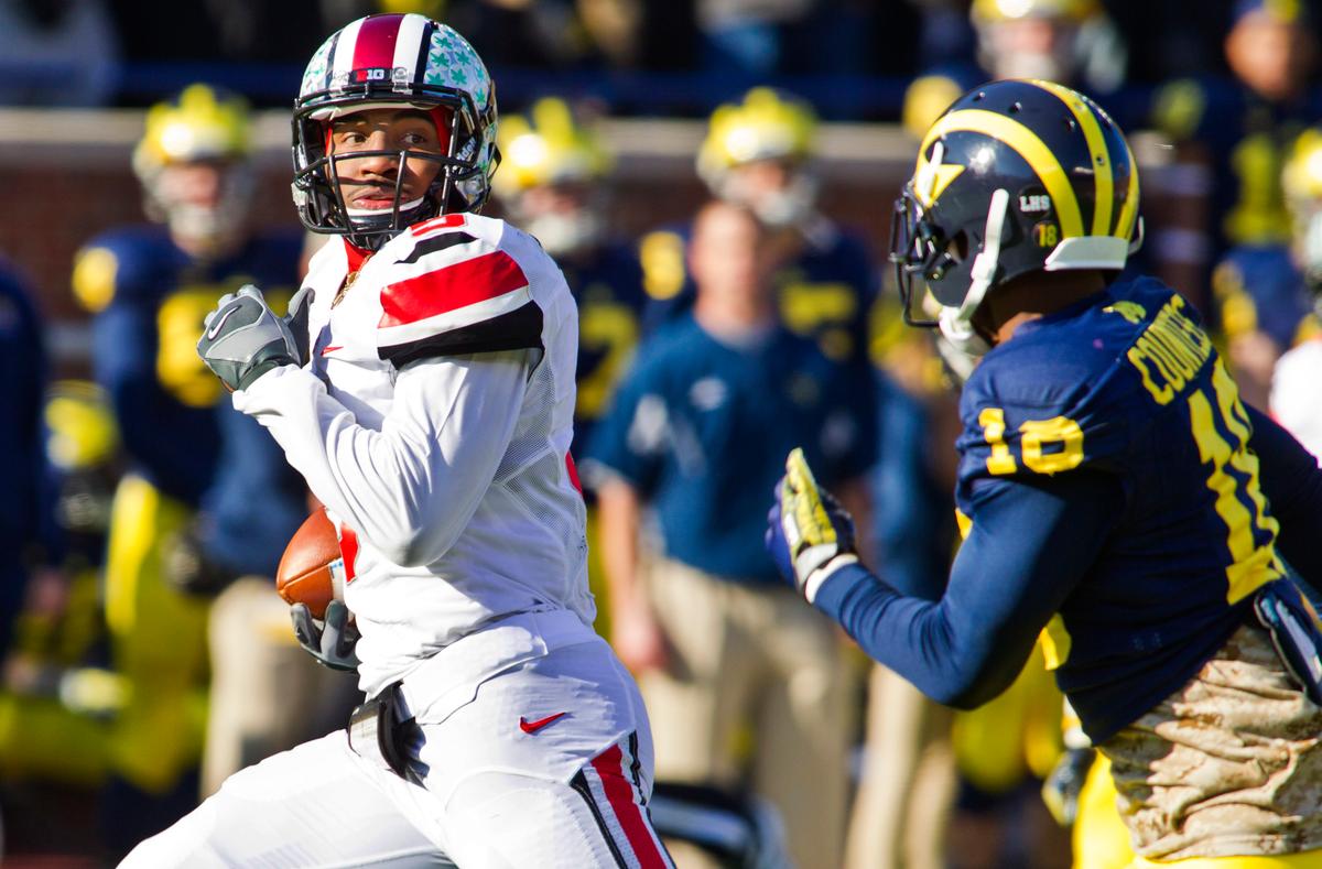 No. 3 Ohio State Holds on to Beat Michigan 42-41 