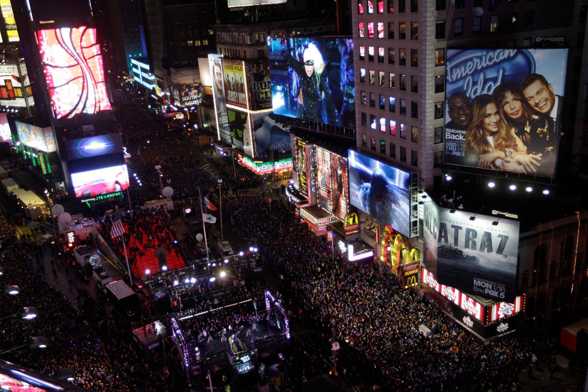 Olive Garden in Times Square to Charge $400 Per Person for New Year’s Eve Event