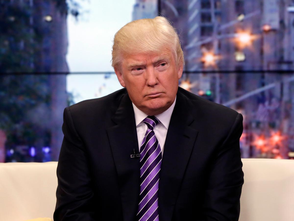 Trump Declines to Correct Man Who Says Obama Is Muslim