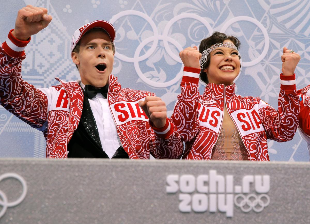 Elena Ilinykh and Nikita Katsalapov Russian Figure Skaters Split