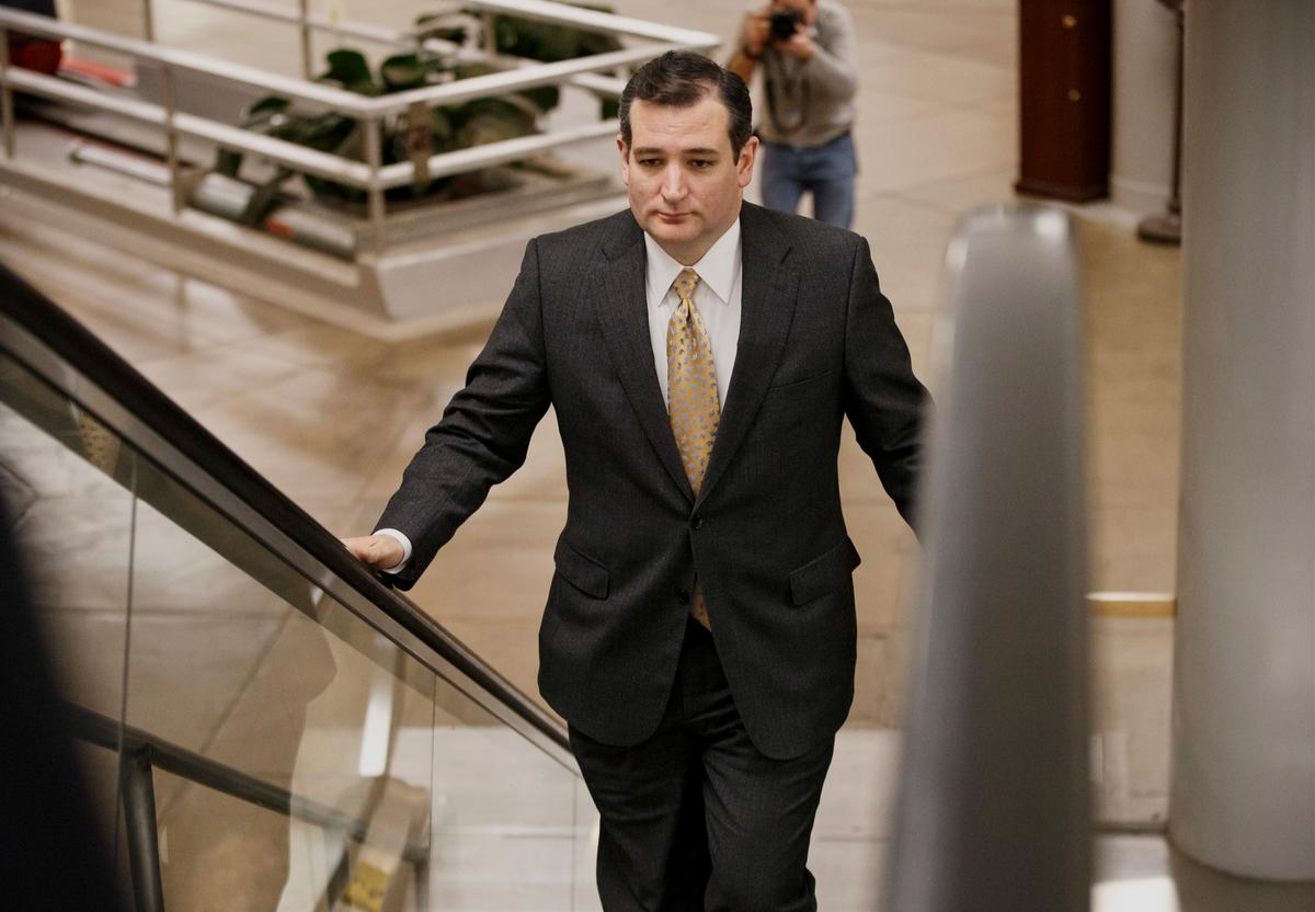  Ted Cruz Wants US to ‘Stand up to Putin’s power grab' in Ukraine