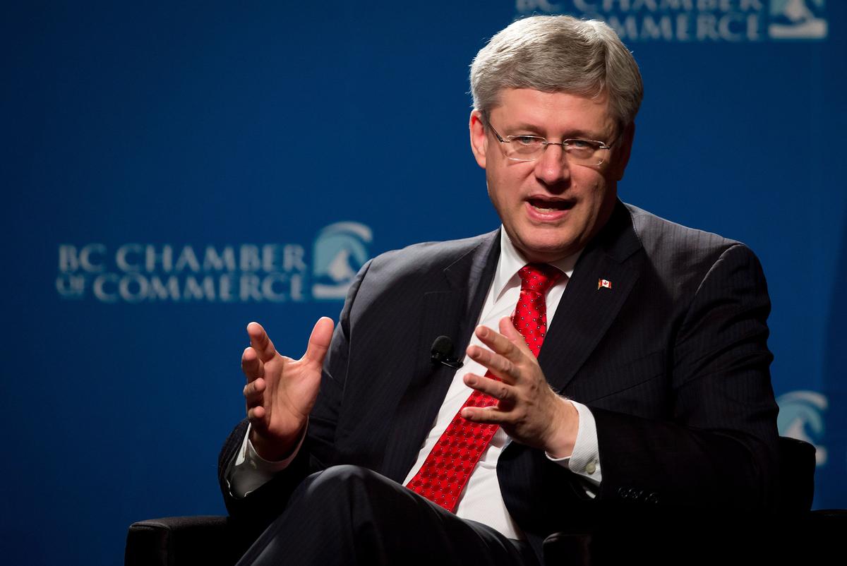Harper Starts Sales Pitch in BC After Signing Trade Deal in Korea 