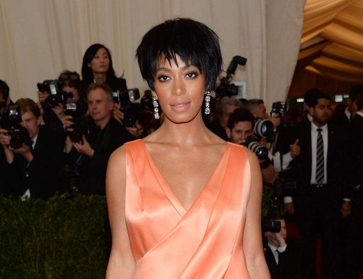 Solange Knowles Sells More Music After Elevator Fight With Jay-Z