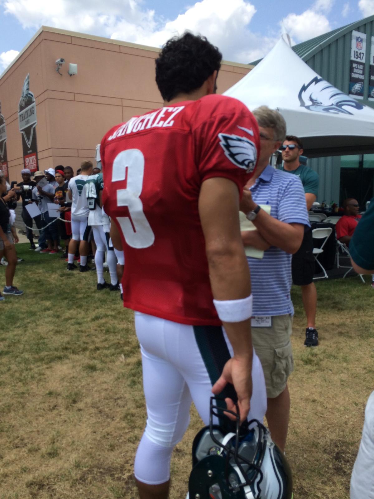 Chip Kelly And Nick Foles Impressed With Sanchez At Camp