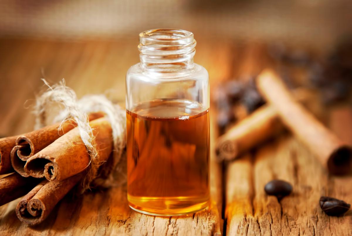 Cinnamon Essential Oil Can Naturally Prevent Dangerous Foodborne Illnesses