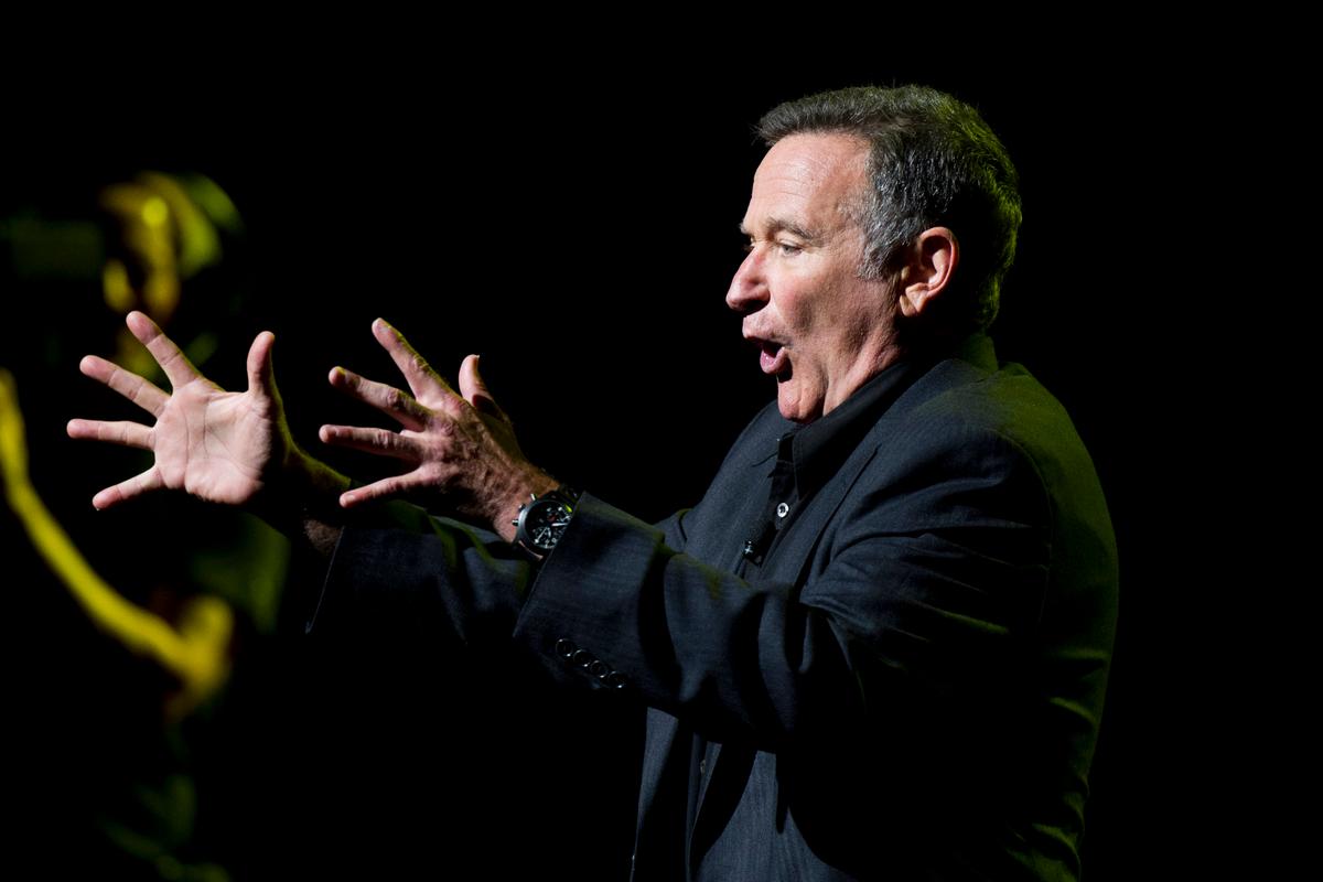 Robin Williams Cause of Death? How Did Mork & Mindy, Hook, Jumanji Actor Die? (+Age?)