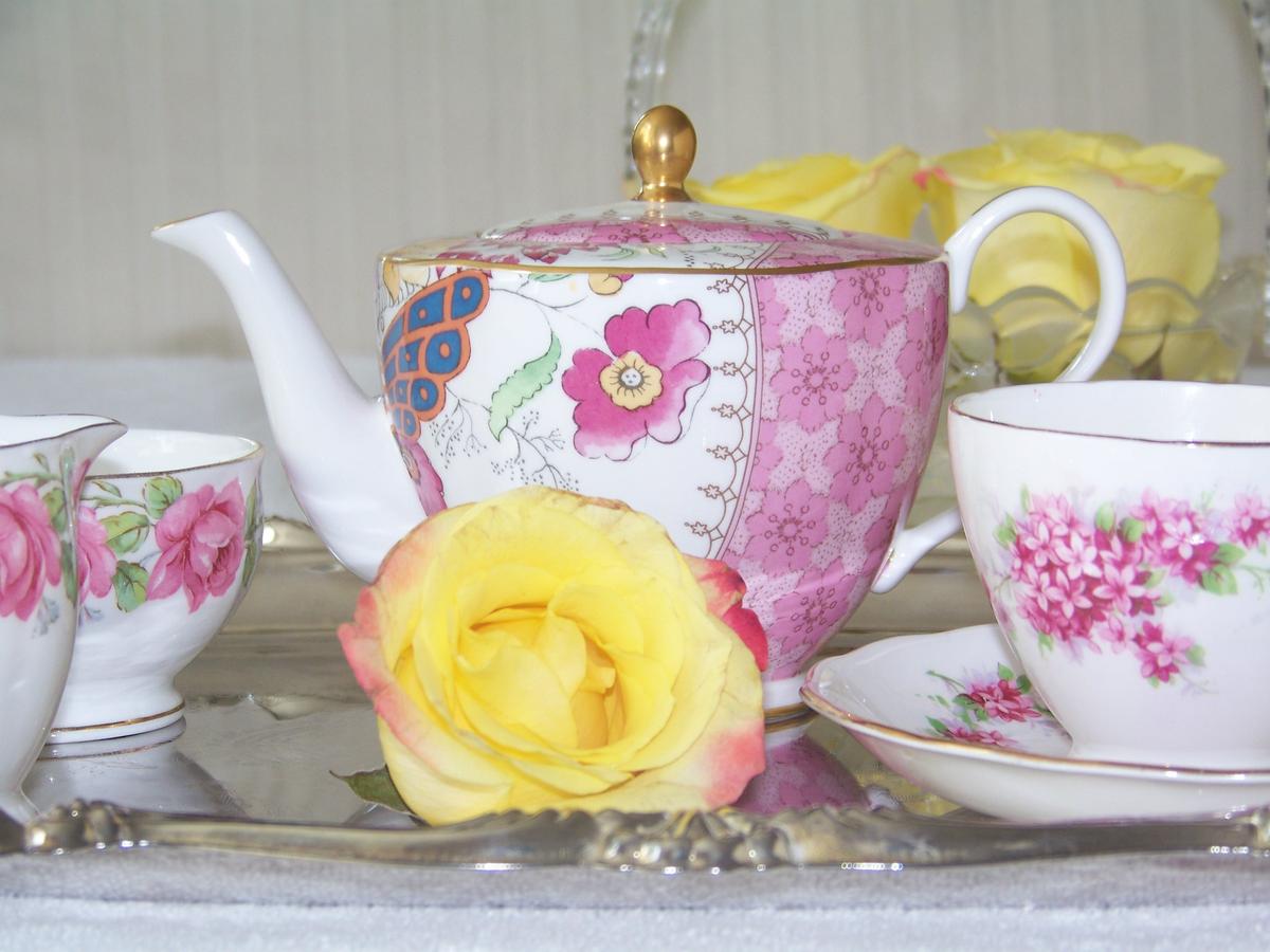 Fit for a Duchess: Exquisite English Afternoon Tea