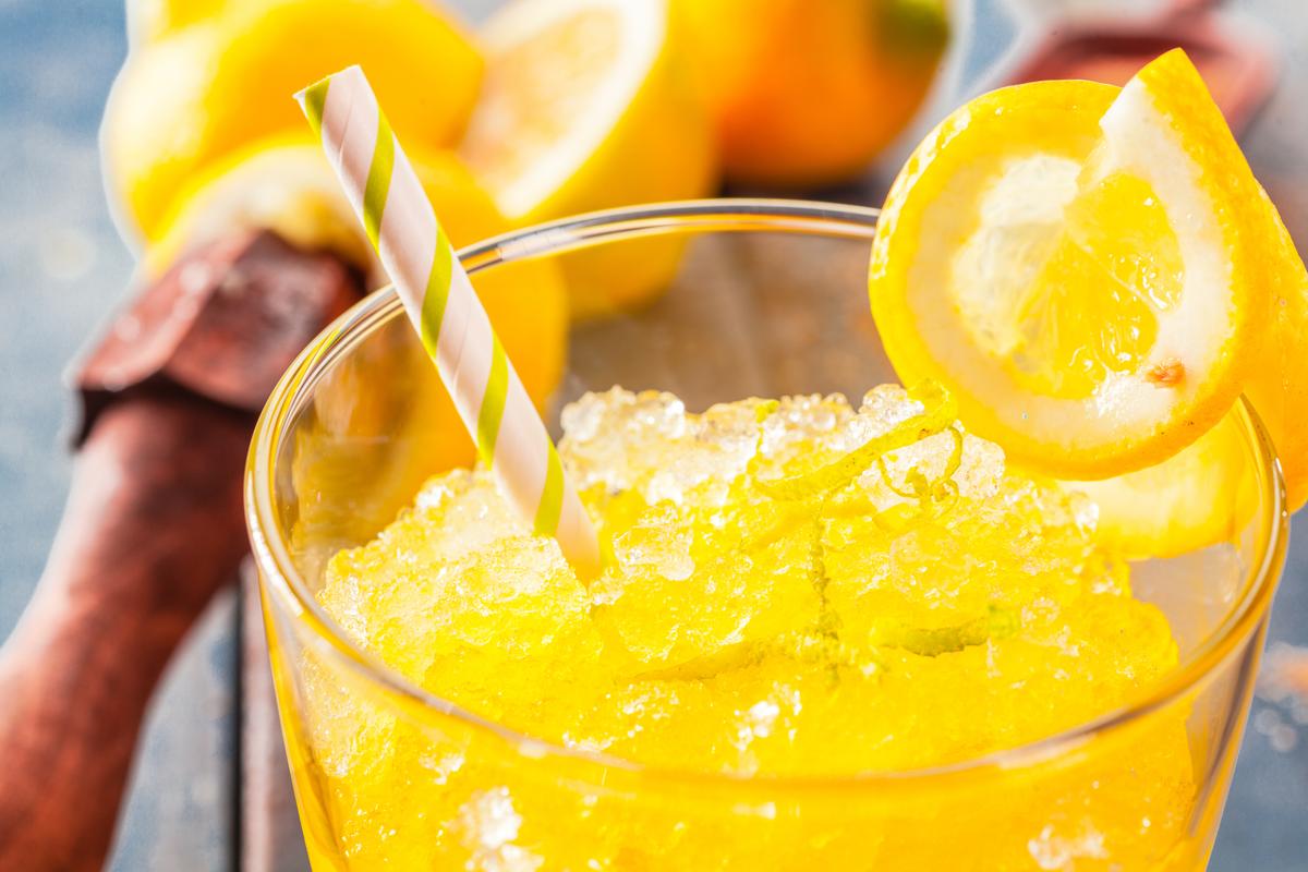 Loving Lemons – 10 Benefits and Tips