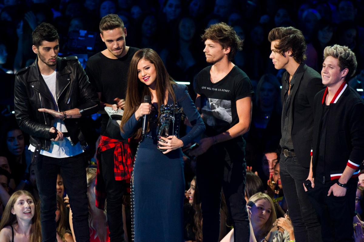 Niall and Selena? Rumors Fly After Video Allegedly Shows Niall Horan and Selena Gomez in Hotel