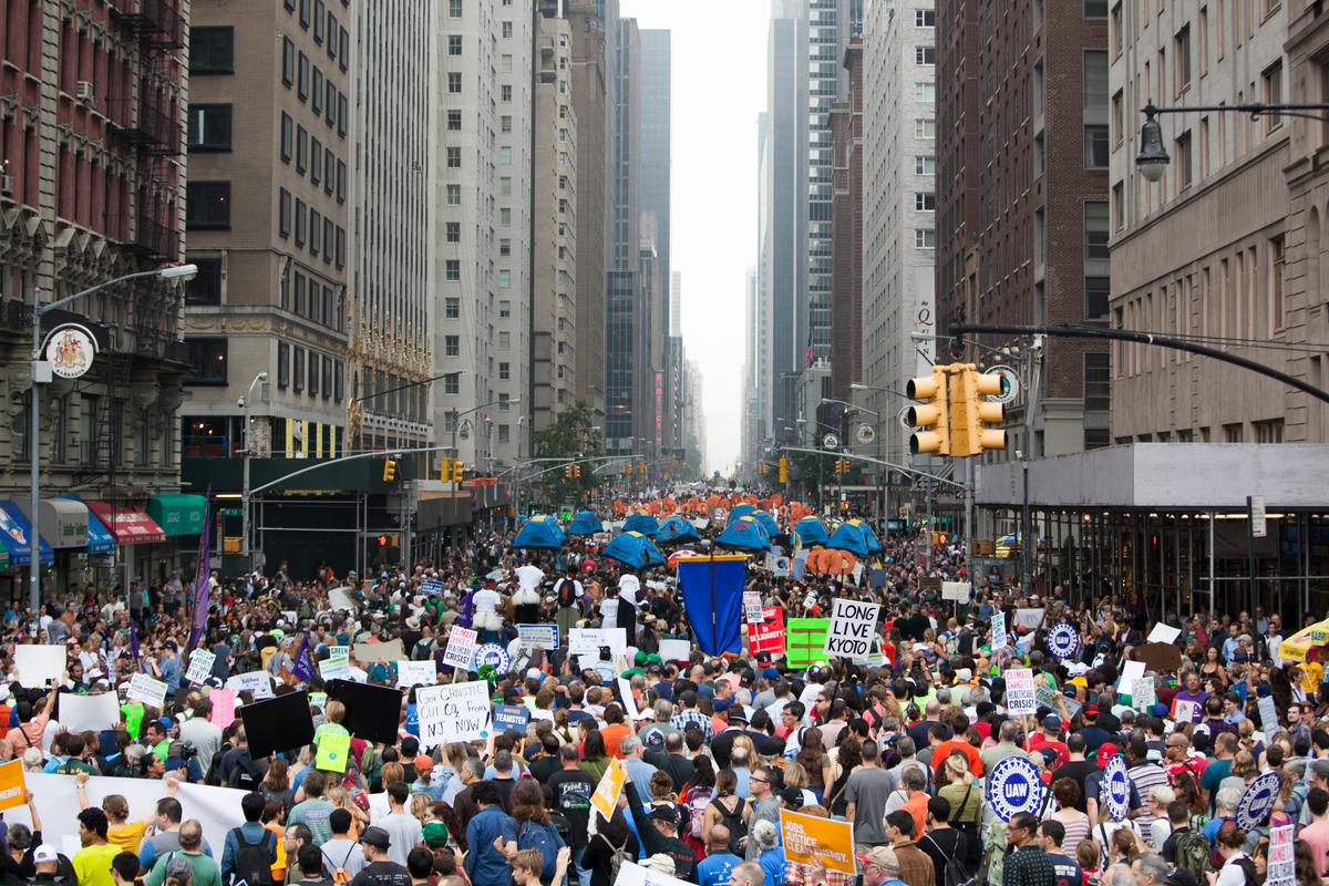 Officer Dead in Car Accident on Way to Climate March