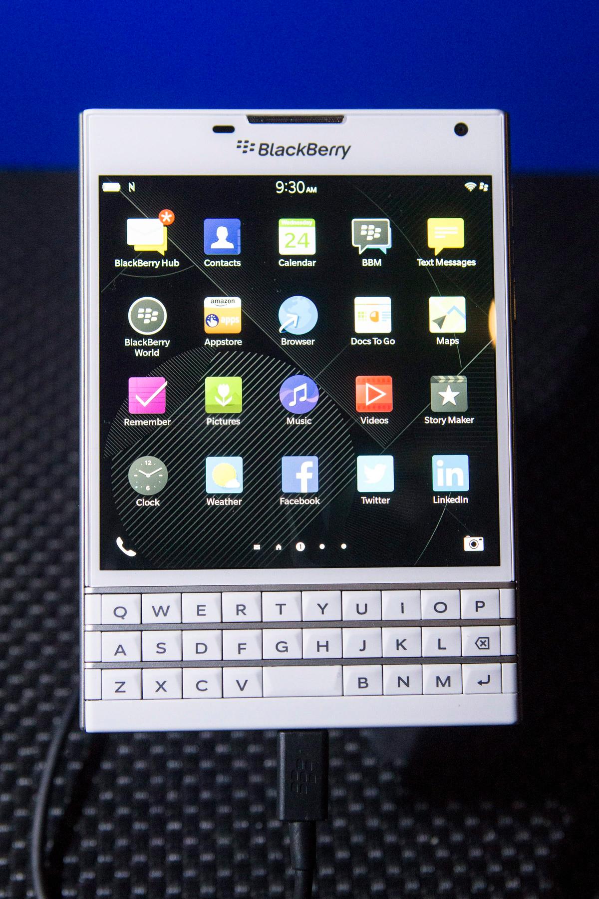 BlackBerry’s Passport Phone Targets Corporate World