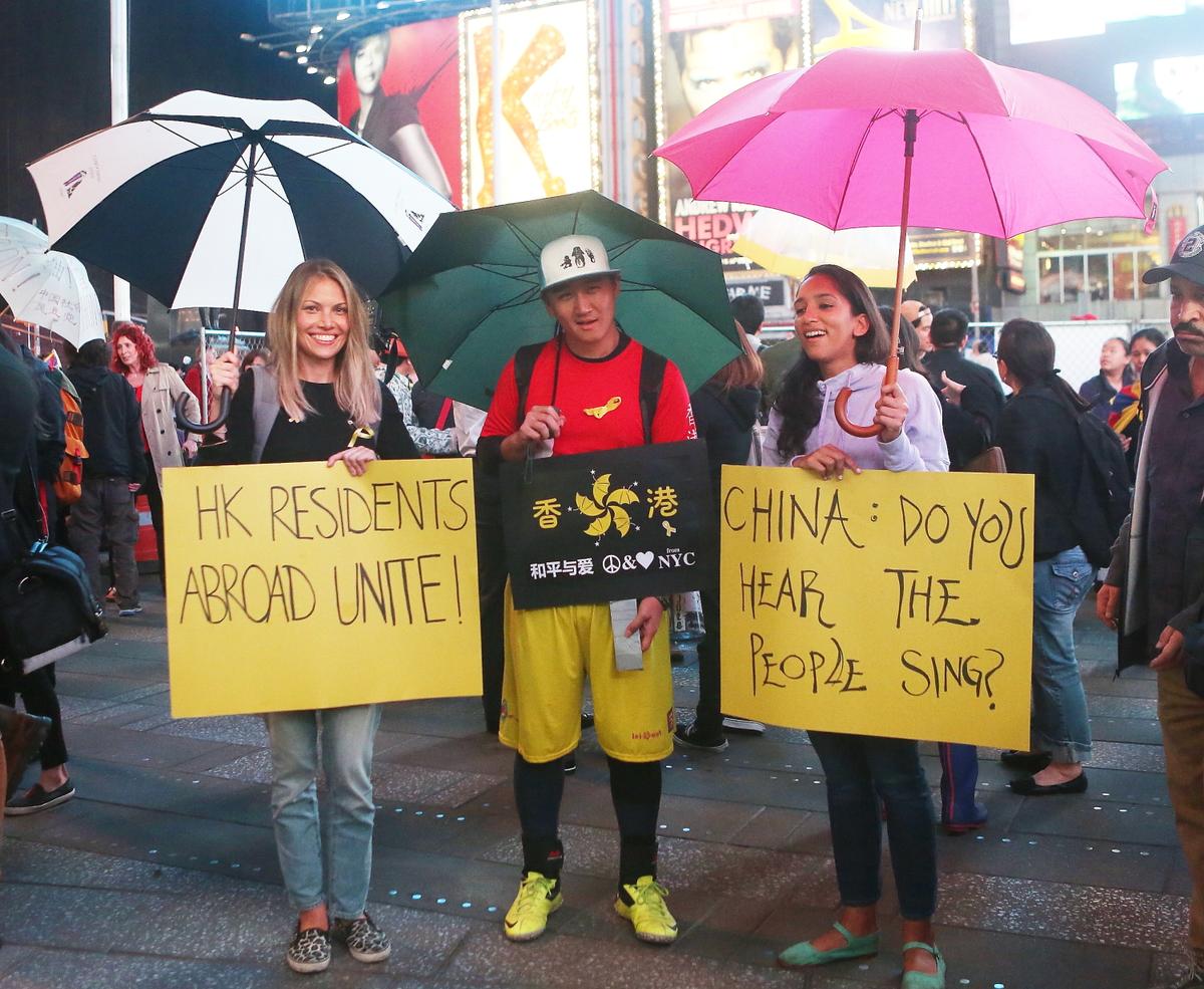New Yorkers Support Hong Kong’s Push for Universal Suffrage