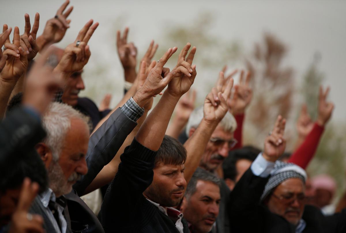 Syrian Kurds Feel Abandoned as Kobani Battle Rages