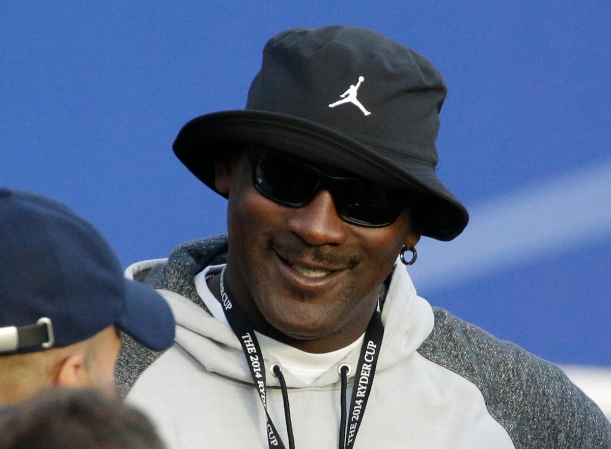 Michael Jordan Comeback? Will Suit Up, Play ‘For Charlotte Hornets’ Report is Totally Fake