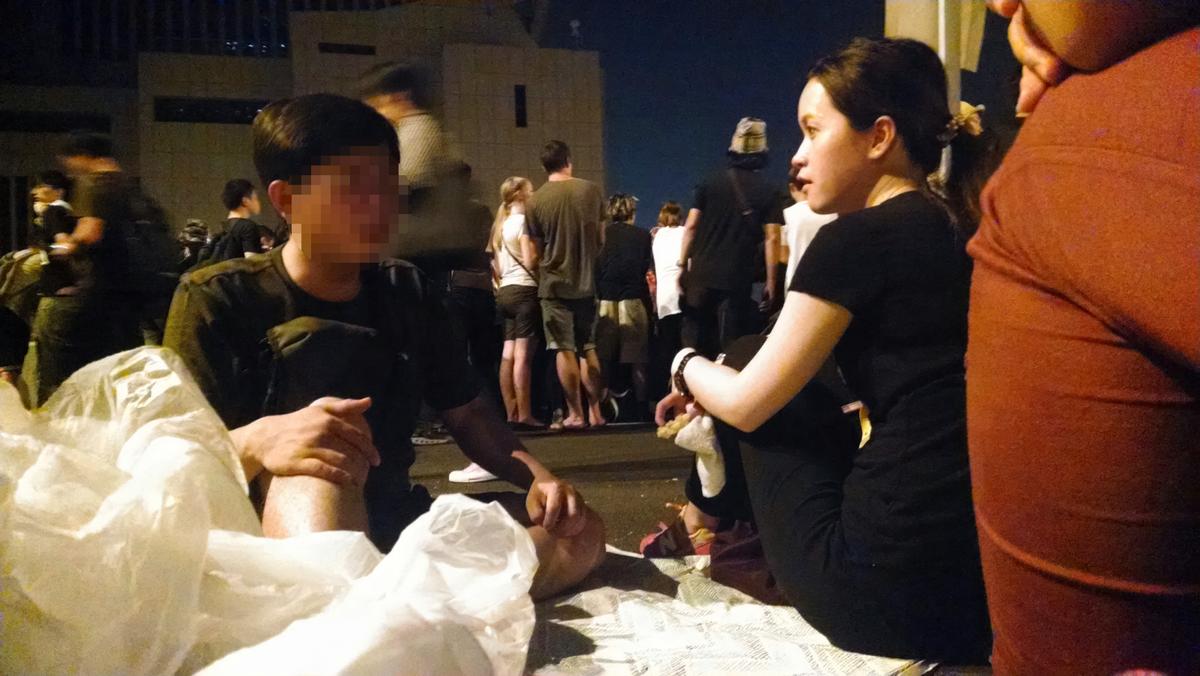 Visitors From the Mainland Get Taste of Democracy in Hong Kong