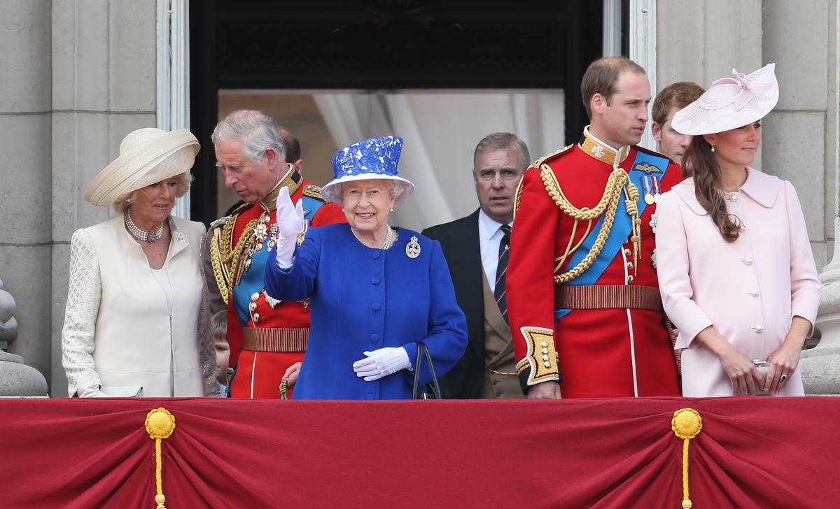 Queen Elizabeth Wants William and Kate’s Child Named After Her or Her Dead Sister: Report