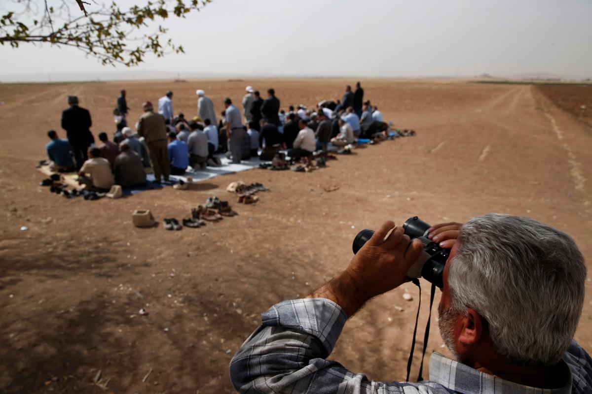 Syrian Activists Say Kobani Death Toll Passes 800