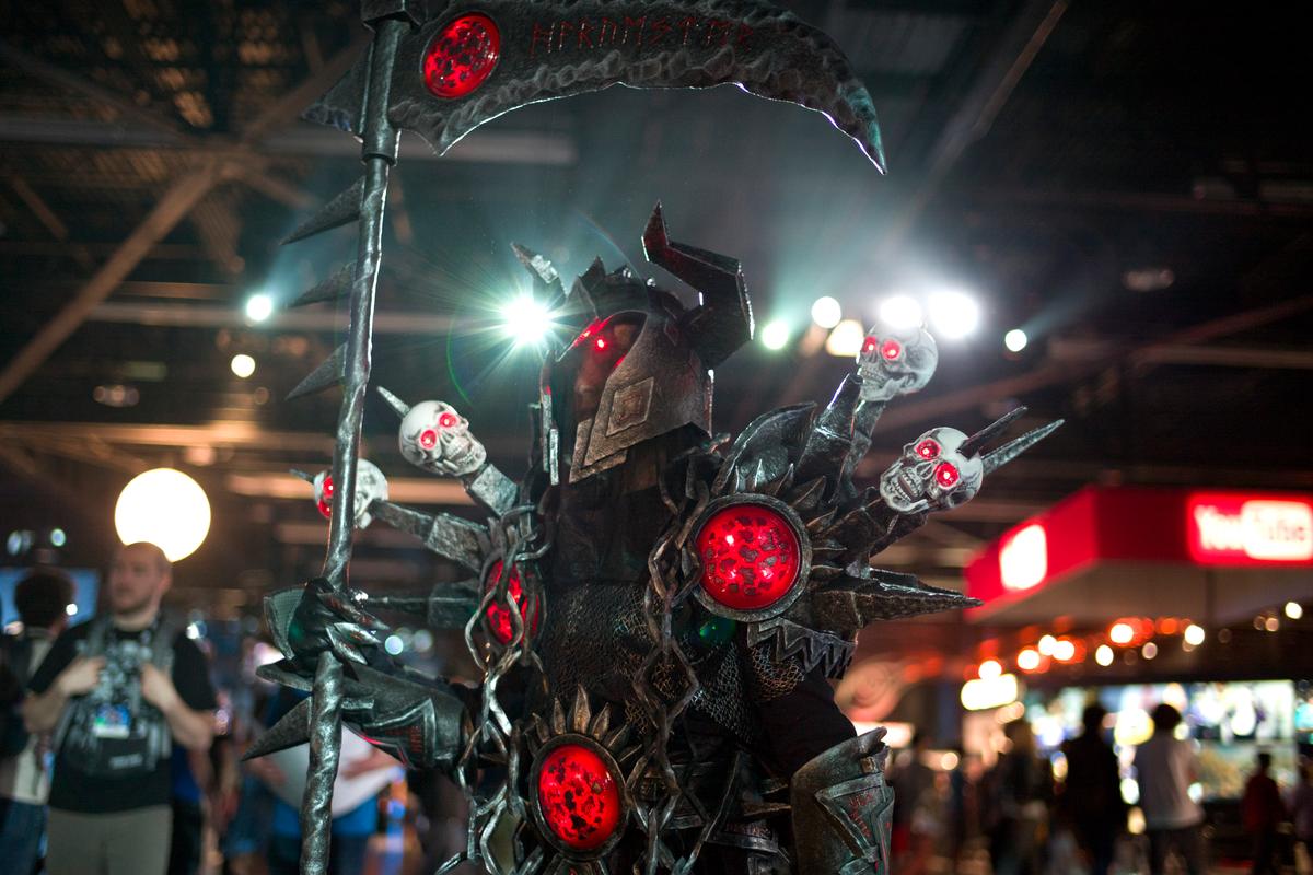 Paula Patton Lands Warcraft Role as Source Says She’s Ready to Start Dating Soon