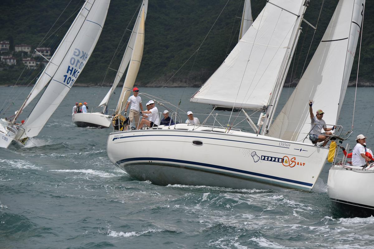 Northerly Wind Gives Saturday Series a Good Start