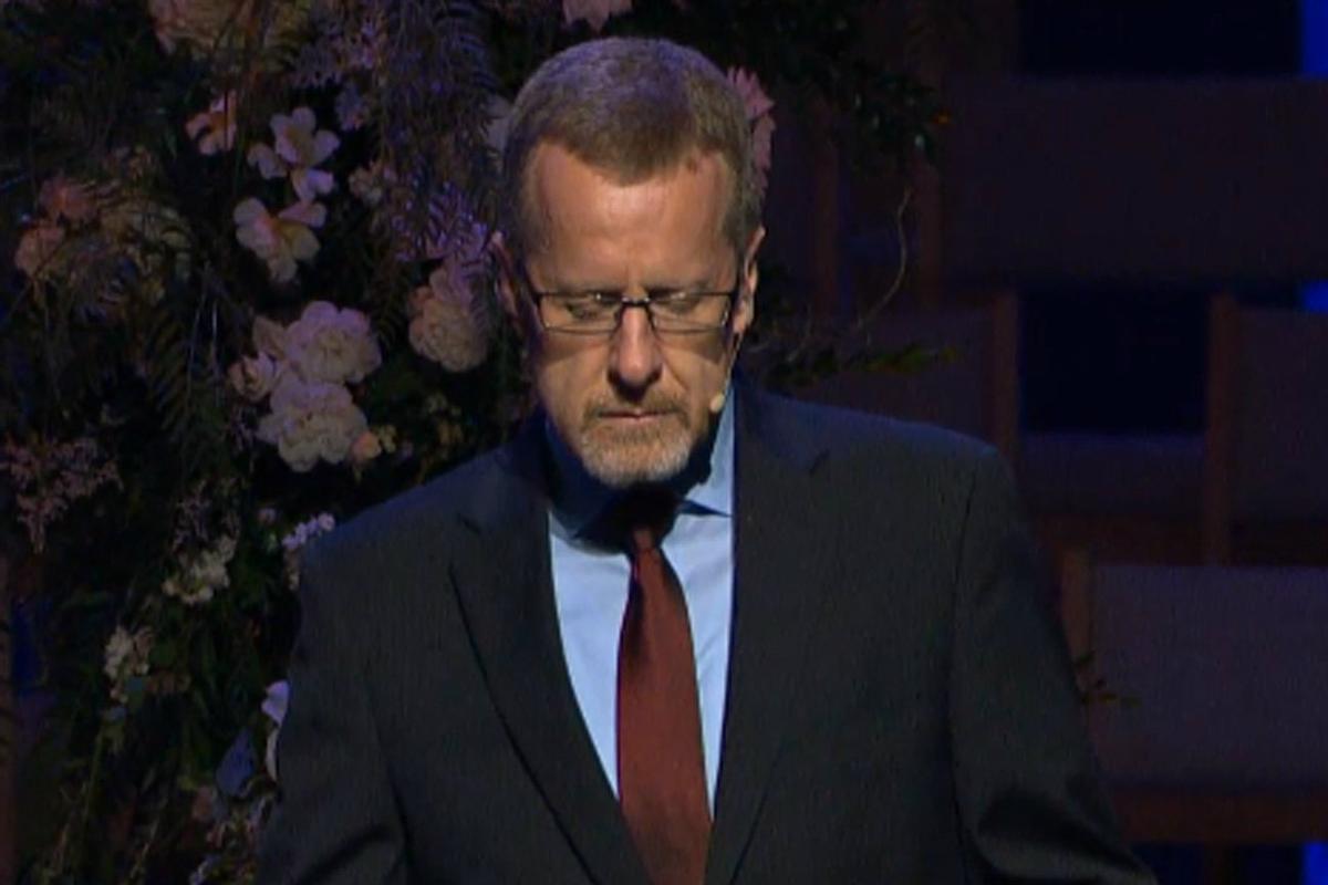 Grieving Father Singing ‘Black Bird’ to Dying Baby Touches Millions (+Video)