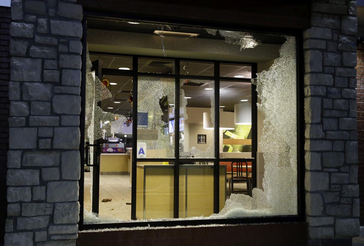 Ferguson Photos: Walgreens Fire, Cop Cars on Fire, Dollar Tree Looted During Protests-Riots