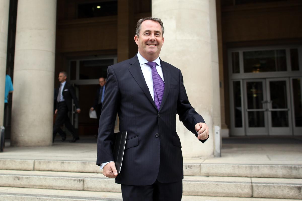 Cameron’s Threats of Anti-Eu Referendum May Backfire, Analyst Says