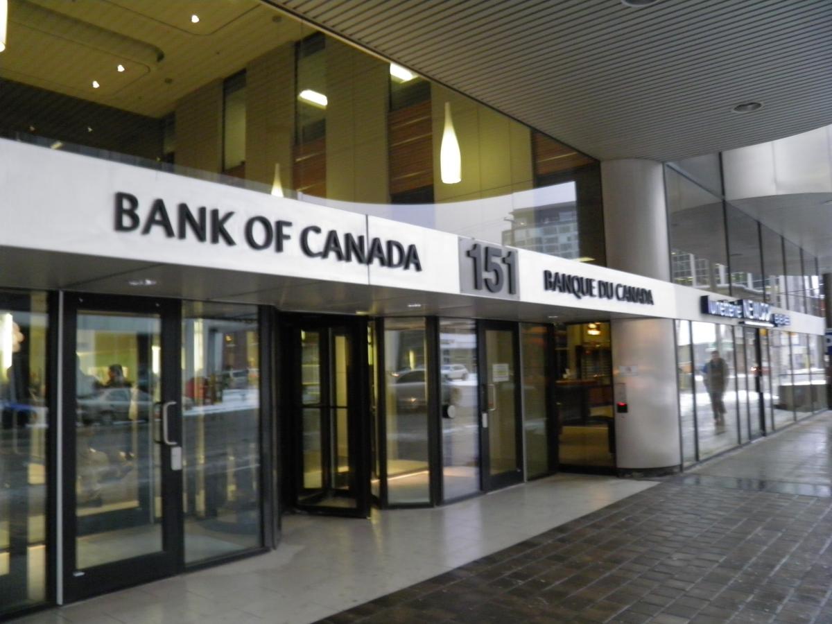 Bank of Canada Leaves Policy Rate at 1% 
