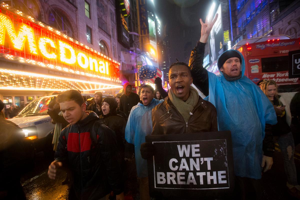 Suspect for Assaulting Police During Saturday Brooklyn Bridge Protest Turns Himself Over to Police