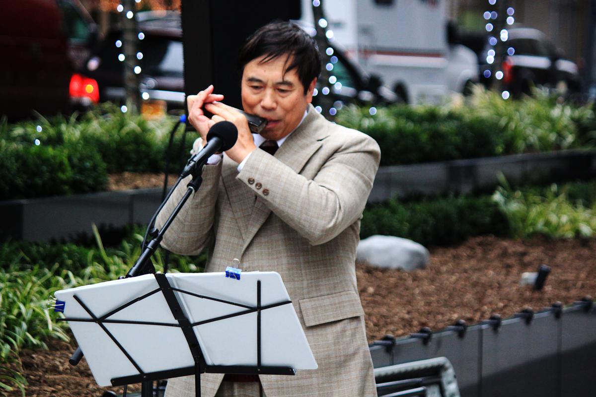 Filling East Midtown With Music for the Holidays