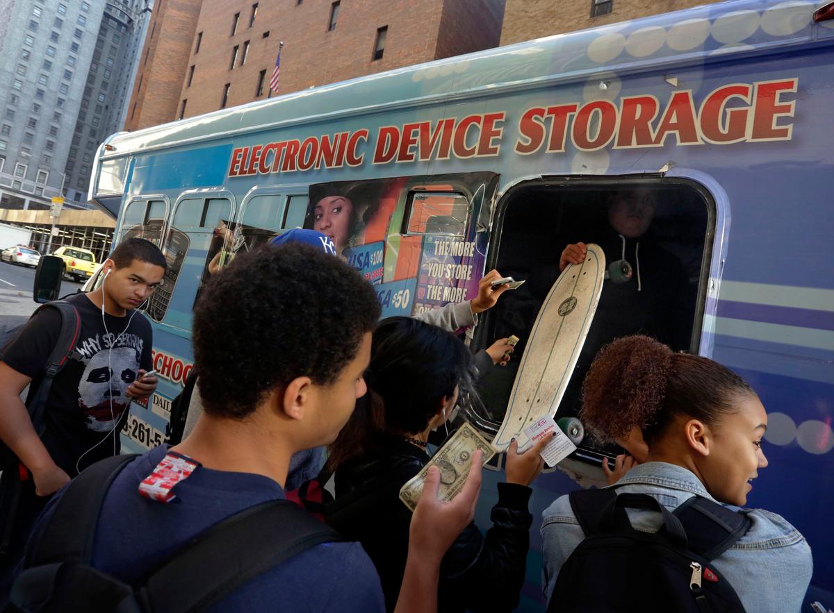 Cell Phones Allowed in NYC Schools Soon–But Keep Them a Secret