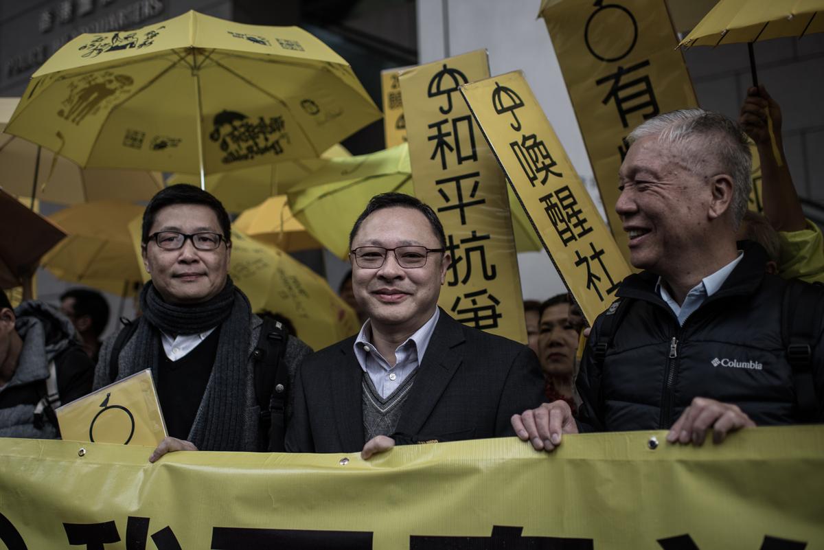 Occupy Central Leaders ‘Arrested’ and Let Off for Hong Kong Protests