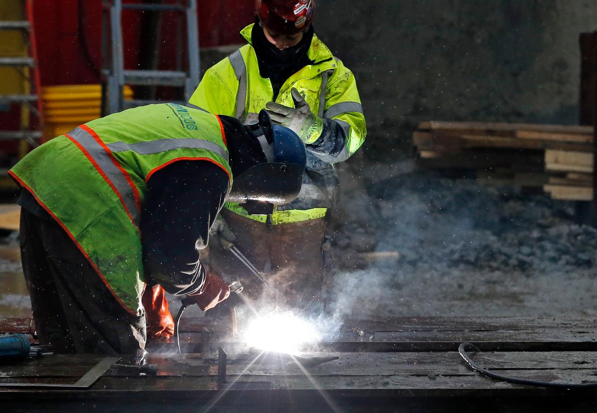 Jobs Report Could Signal Whether US Economy Is Strengthening