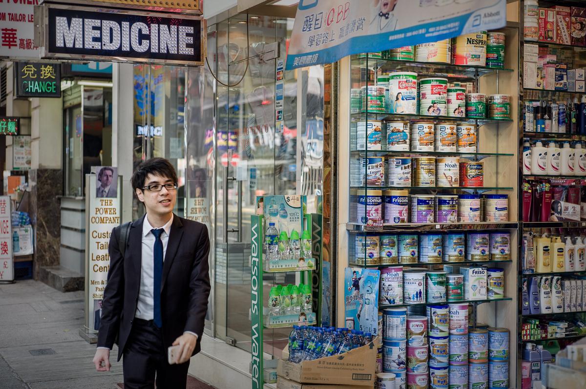 A Hong Kong Judge Just Called This Chinese Shopping Habit a ‘National Disgrace’ - and Netizens Agree