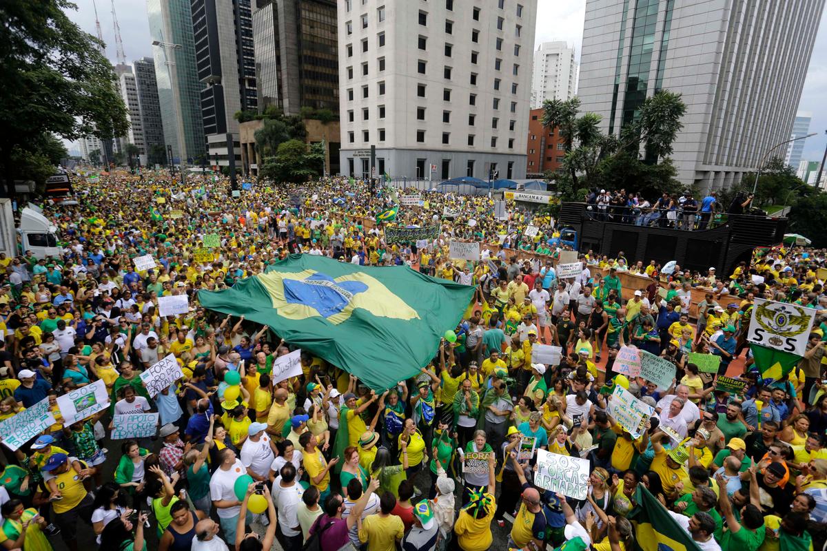 2 Million Brazilians Call for Impeachment of Leftist Leader