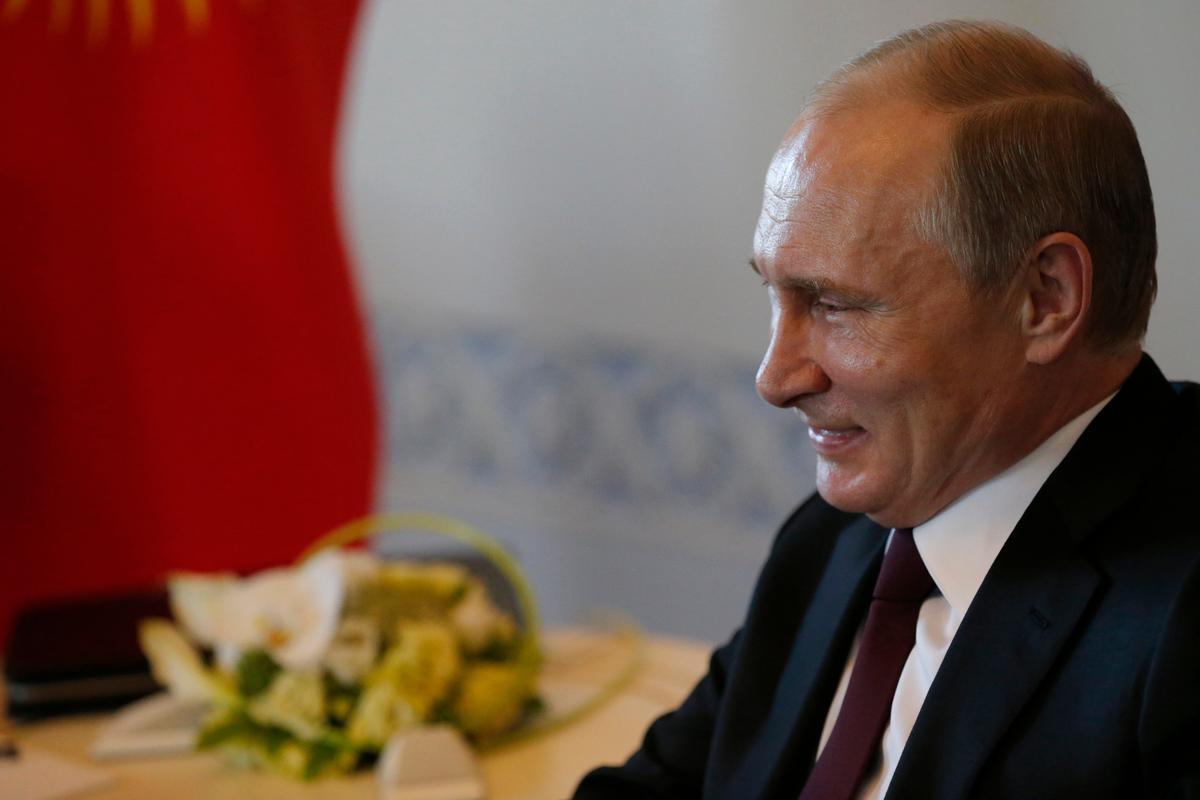 Endless Speculation: Putin’s Face is ‘Pale’, ‘Puffy’ and ‘Sweaty’