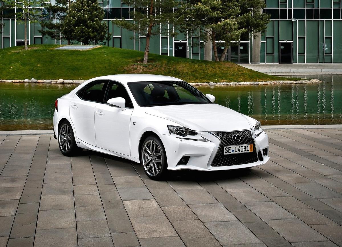 2015 Lexus IS 350: A Smaller Luxury Sedan With Sporty Flair