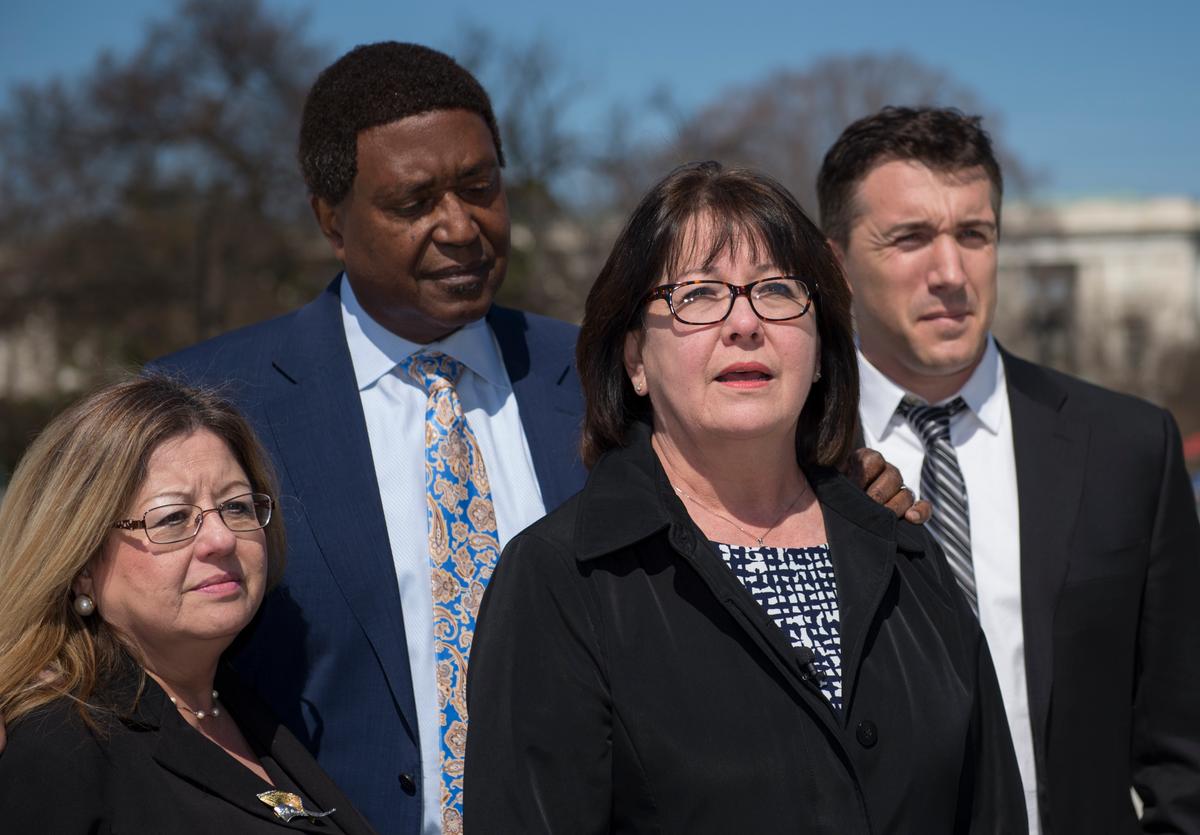 Supreme Court Case Tests How Police Should Act During Confrontations With Mentally Ill