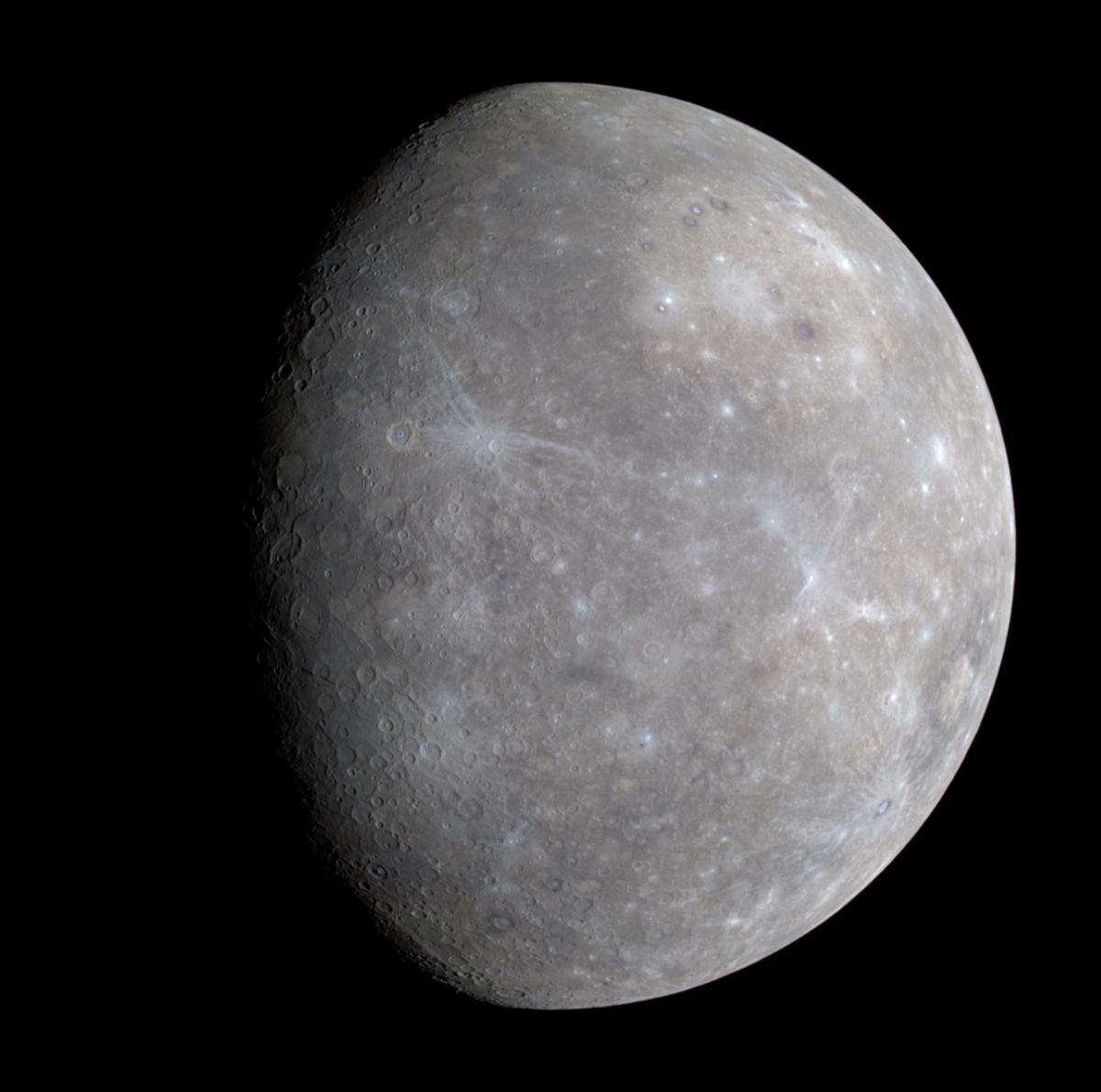 Comet Dust Coats Mercury With ‘Invisible Paint’