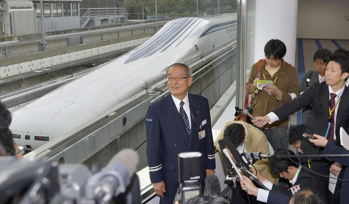 Japan’s Maglev Train Breaks Own Speed Record at 603 Kph (+Video)